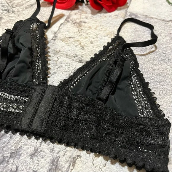 LIKE NEW Garage Black Lace Trim Bra/ Bralette P/S - Picture 4 of 13